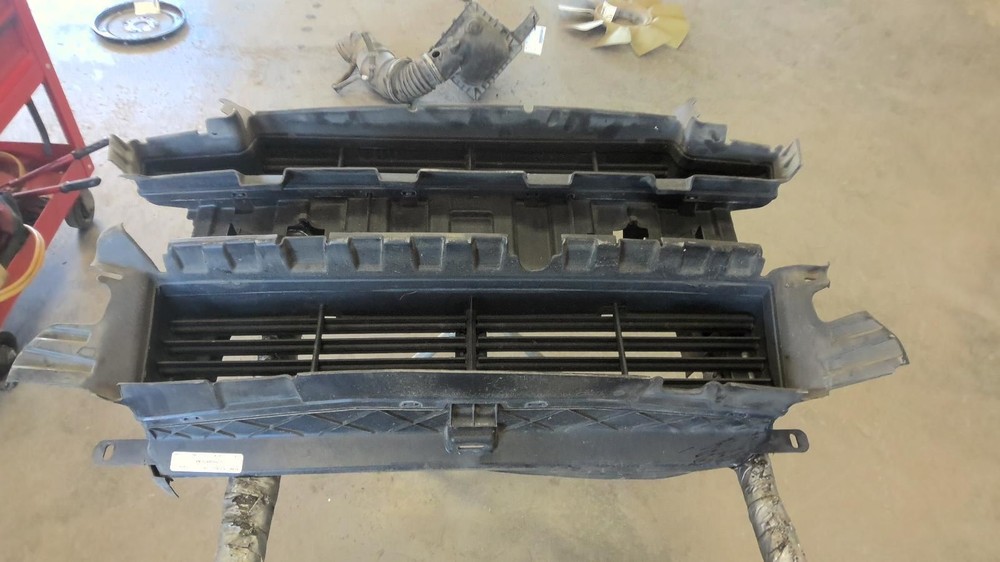 ESCAPE 2014 Air Shutter 706440