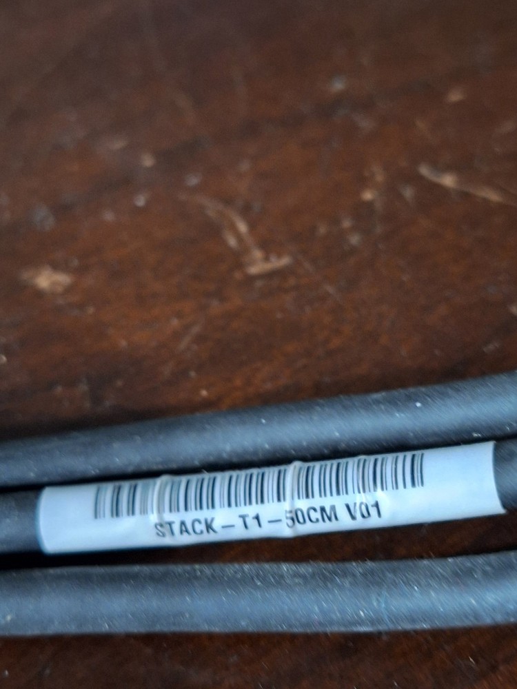 GENUINE Cisco 800-40403-01 STACK-T1-50CM V01 Stackwise 480 Stacking Cable NEW
