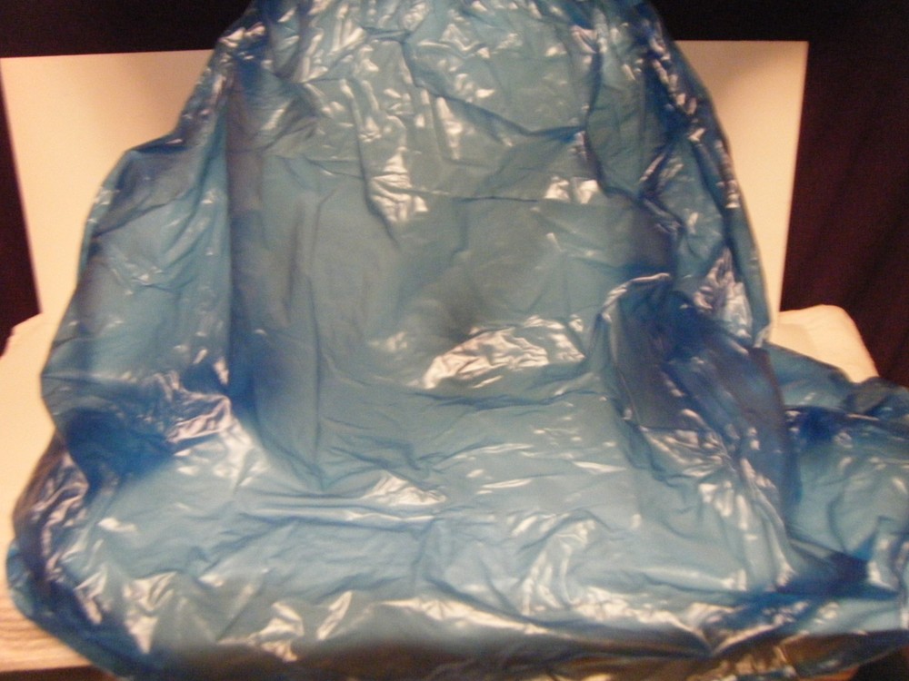 PLASTIC PULL-OVER MEDICAL DRESS, FULL COVERAGE BLUE. M / L , New