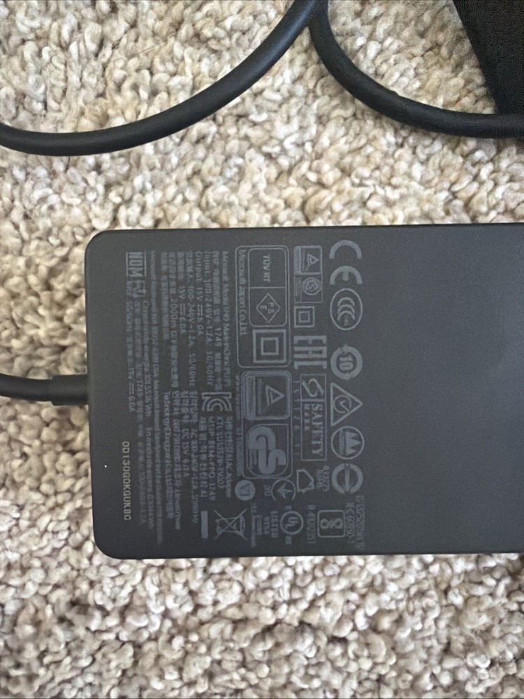 Microsoft Surface Pro Charger