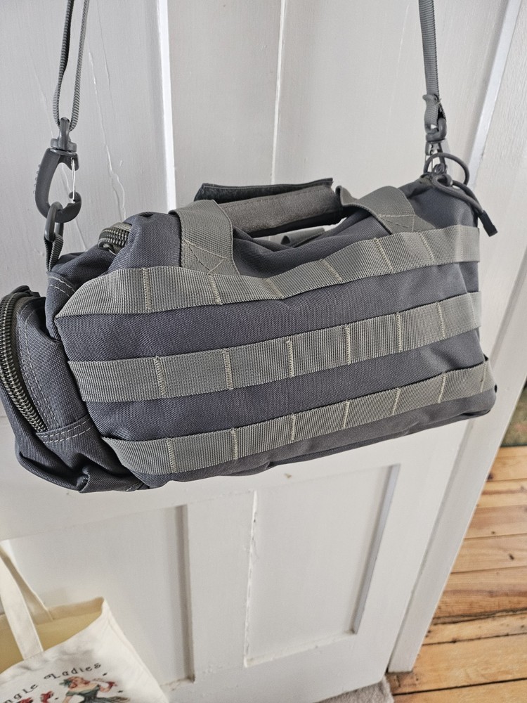 PISTOL GUN BAG - NEW WITHOUT TAGS