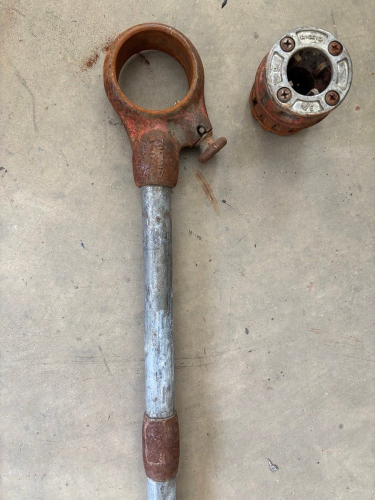 Ridgid Pipe Threader Die Holder With Handle & 3/4 Die Used