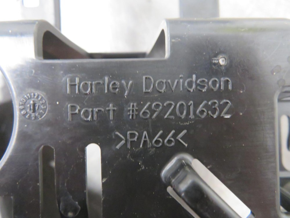 EB1335 2020 20 HARLEY FXLRS LOW RIDER S INTERNAL WIRE GUIDE PLASTICS