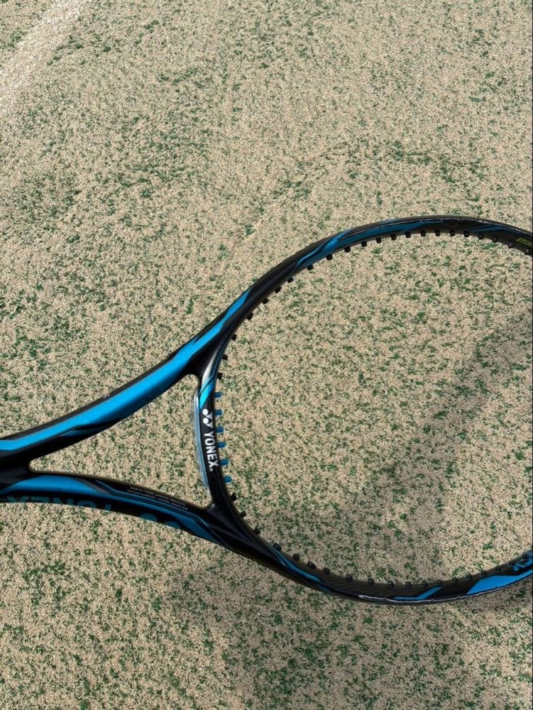 YONEX EZONE 100 300