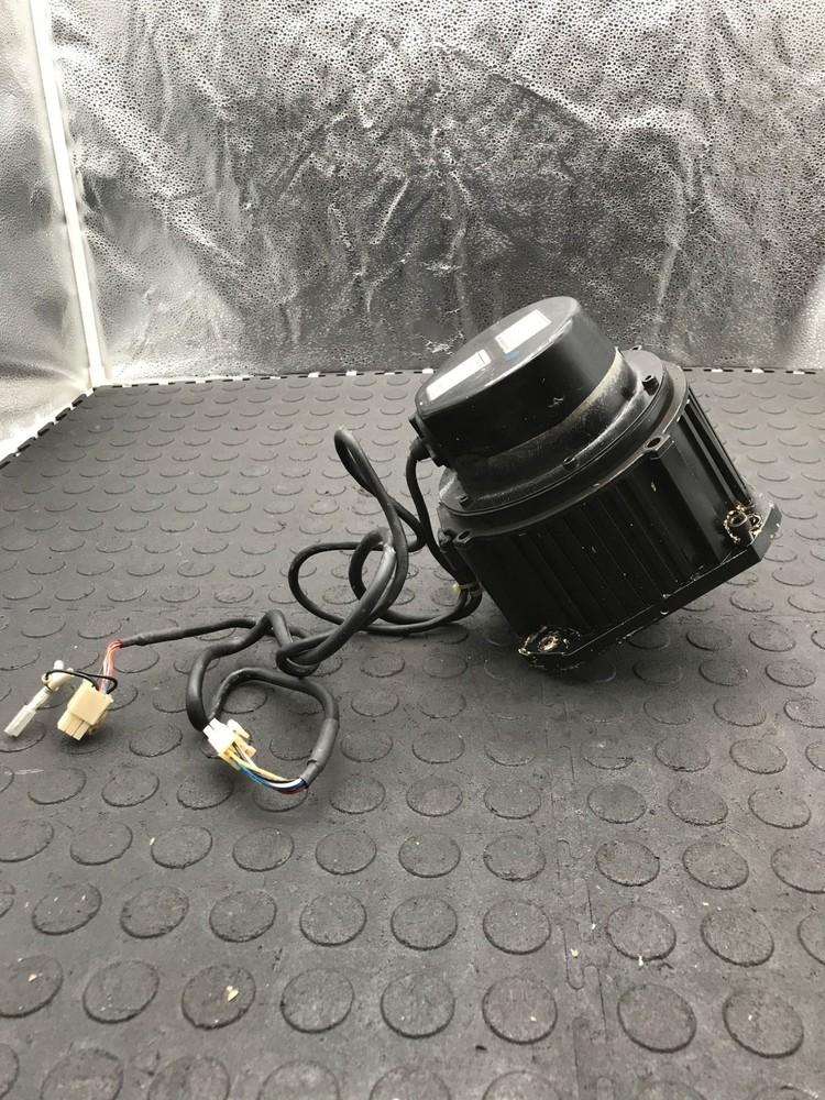 YASKAWA ELECTRIC SGMDH‑06A2A‑YR13 AC Servo Motor with Absolute Encoder USED