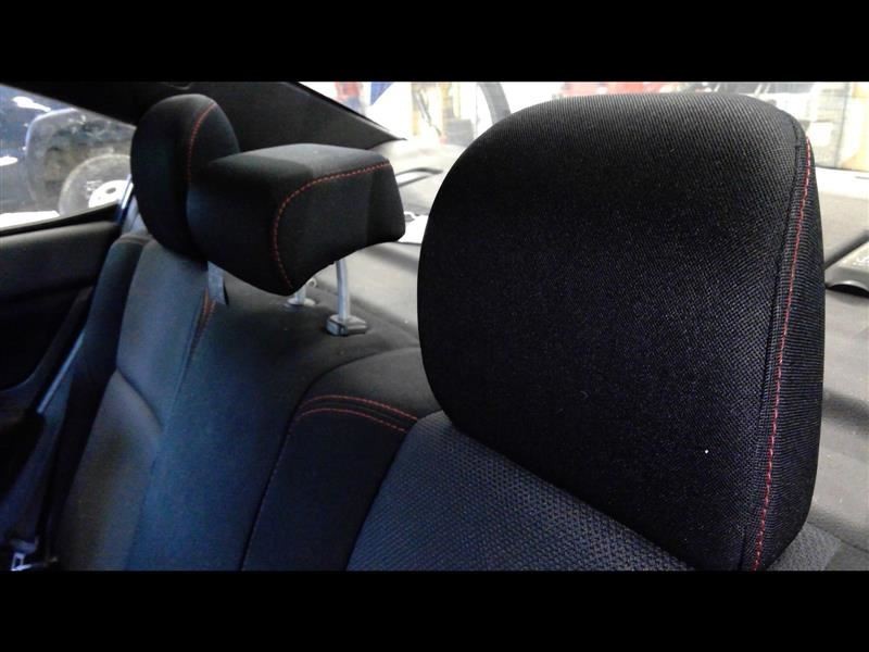 WRX       2015 Headrest 367268