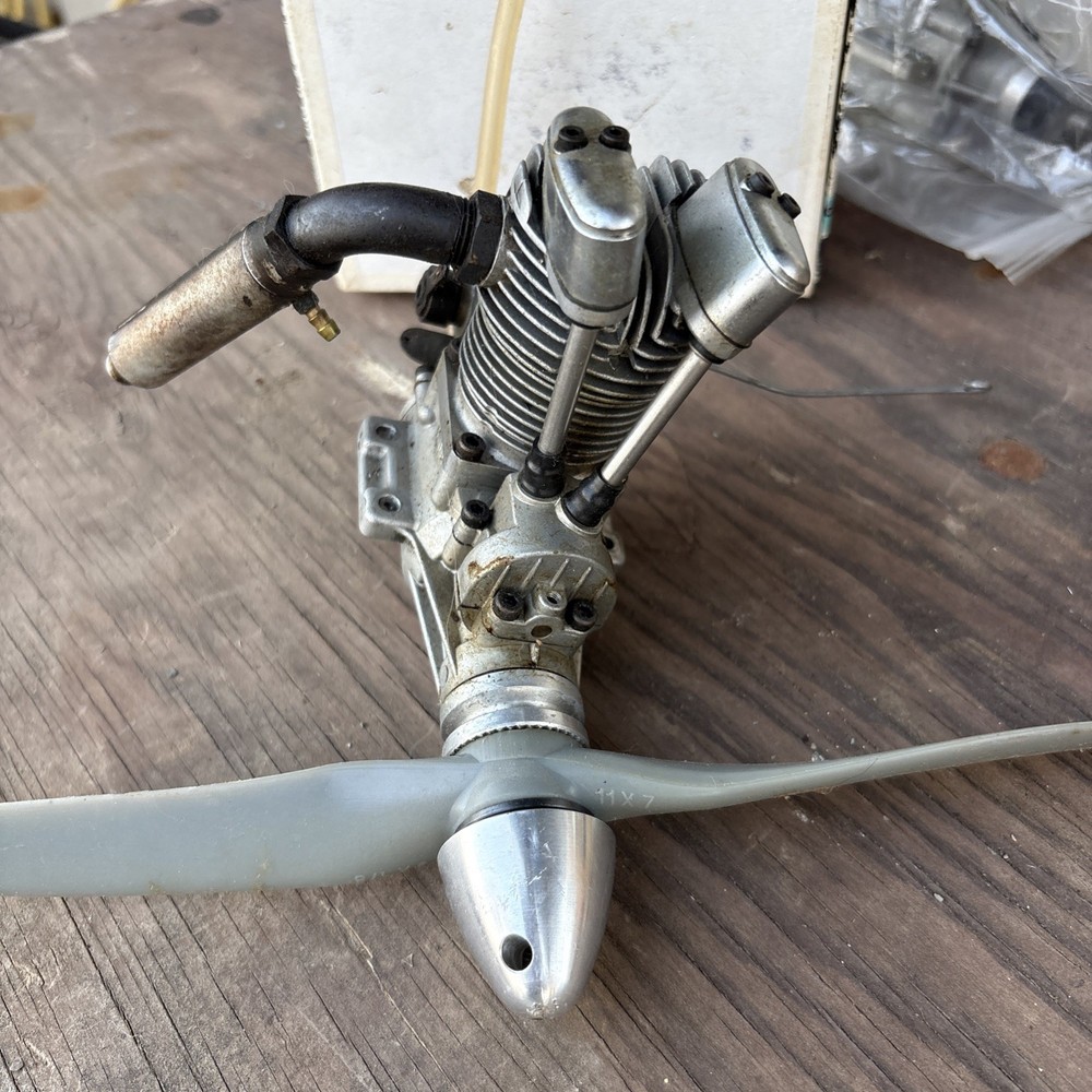 Saito FA-65 Four Cycle RC Model Airplane Engine, FA 65,