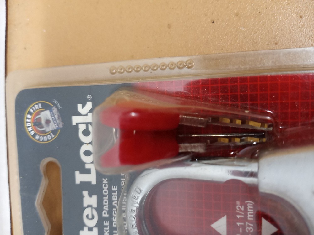 Master Lock Fusion Adjustable Shackle Padlock 193D Red