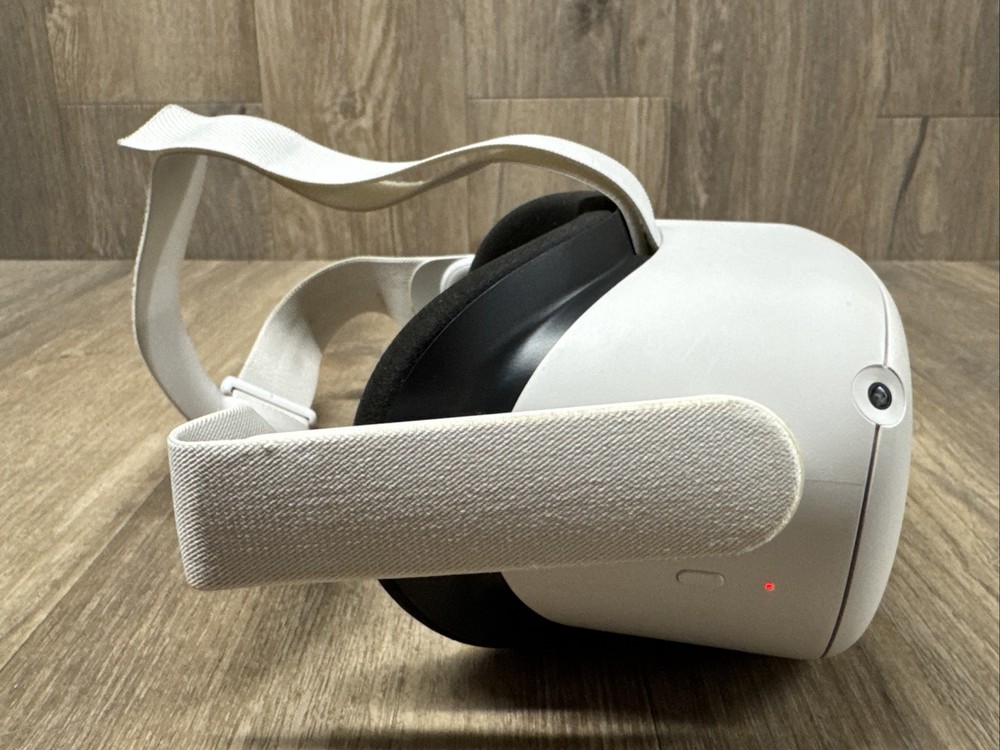 Meta Oculus Quest 2 All-in-One VR Headset with Controllers White
