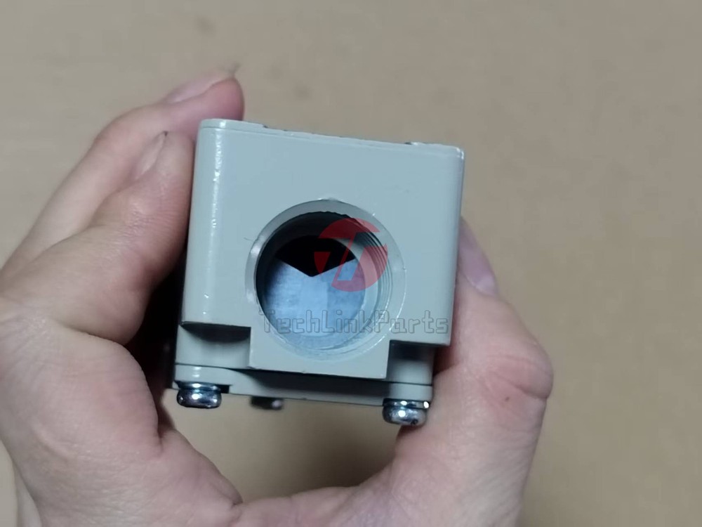 1PCS MJ-7106 ONE New Limit switch