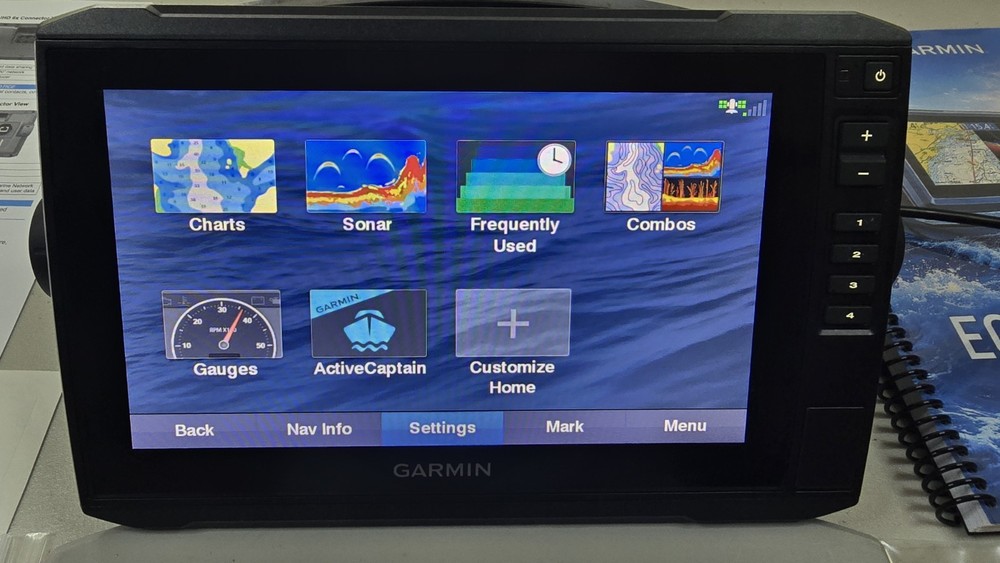 Garmin ECHOMAP UHD 94sv Chartplotter/Fishfinder – Excellent Condition – Tested