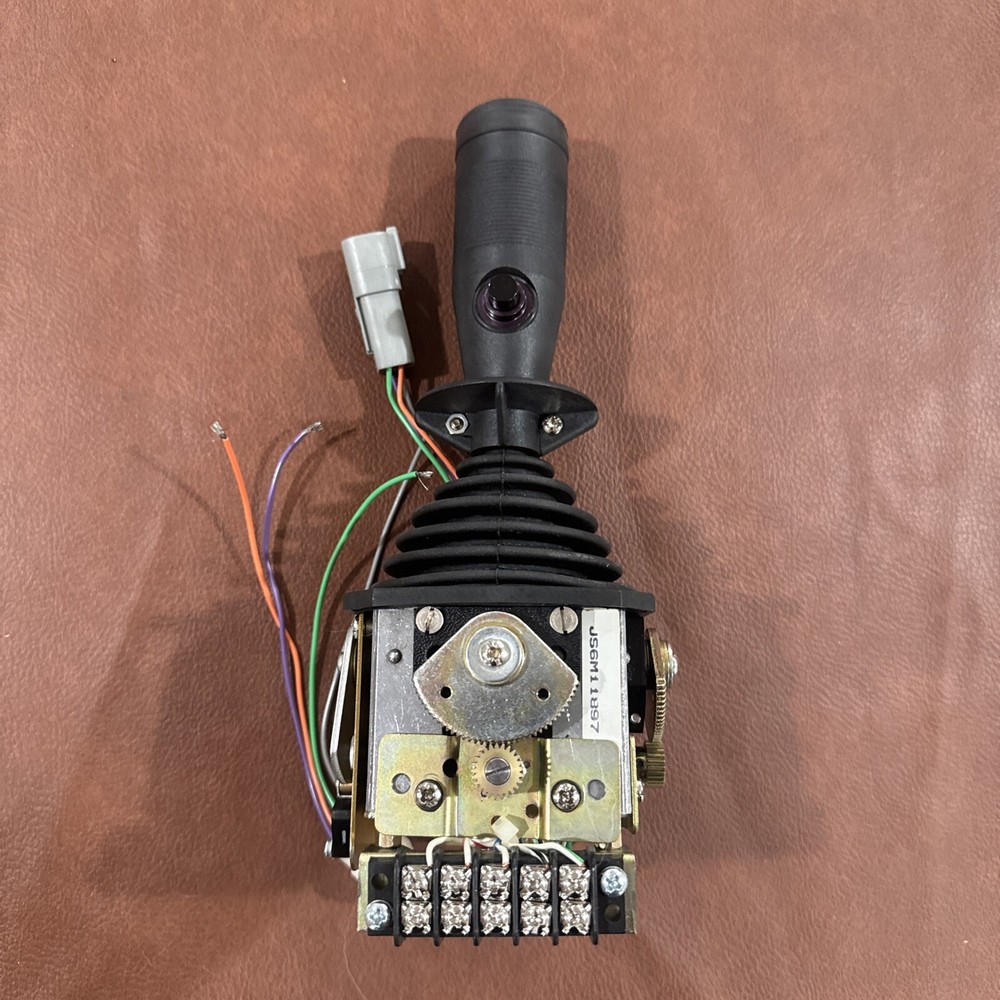 JS6 Multi Axis Controller Joystick OEM JS6M11897 QS# 31487 001 #B28