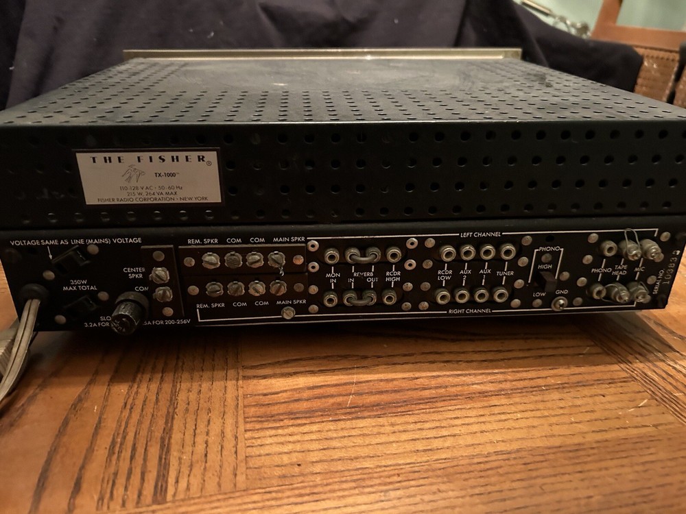 Fisher TX-1000 Amplifier