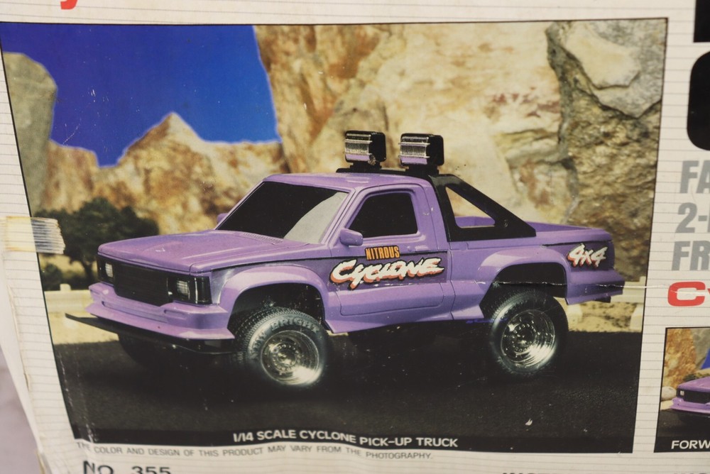 Radio Control RC Full Function Cyclone Pick-Up Truck NIB