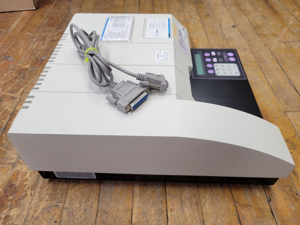 Bio-Tek Instruments ELx800 Universal Microplate Reader Absorbance 24VDC 40 Watt