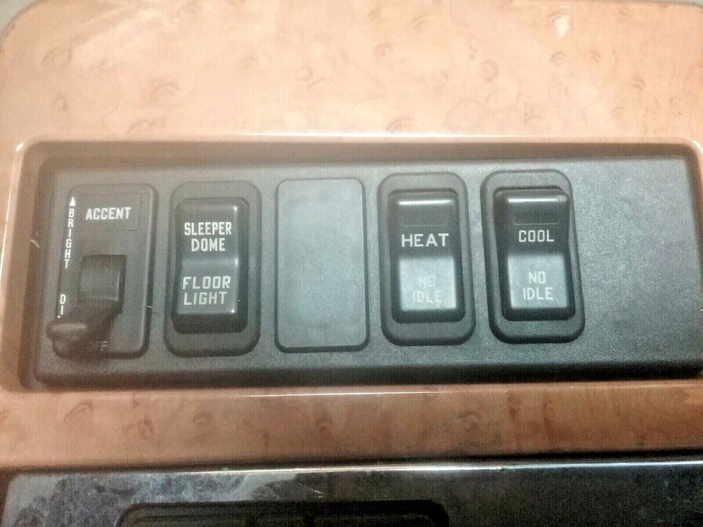 INTERNATIONAL PROSTAR SLEEPER CONTROL PANEL XS168869