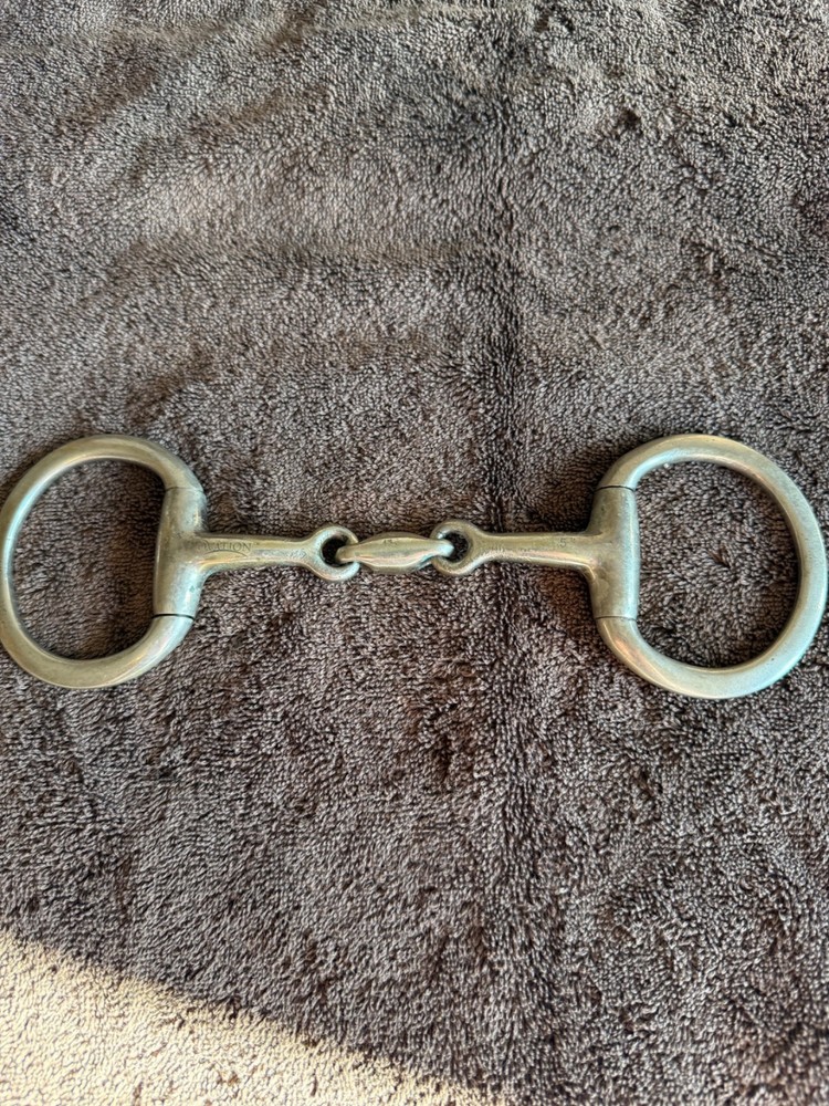 ovation 3 piece eggbutt snaffle bit