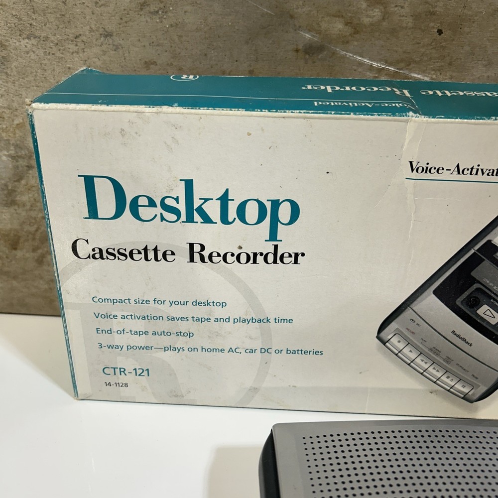 RADIO SHACK CTR-121 Portable Desktop AC/Battery Cassette Recorder Untested