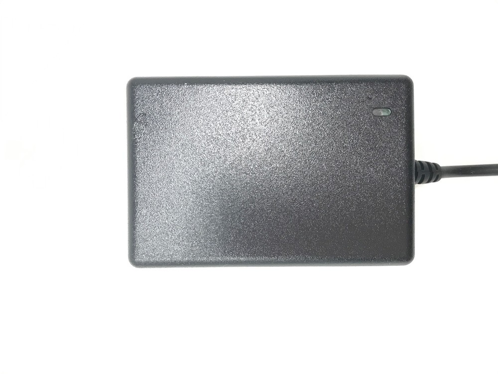 Yamaha MO6, MO8 Keyboard AC adapter