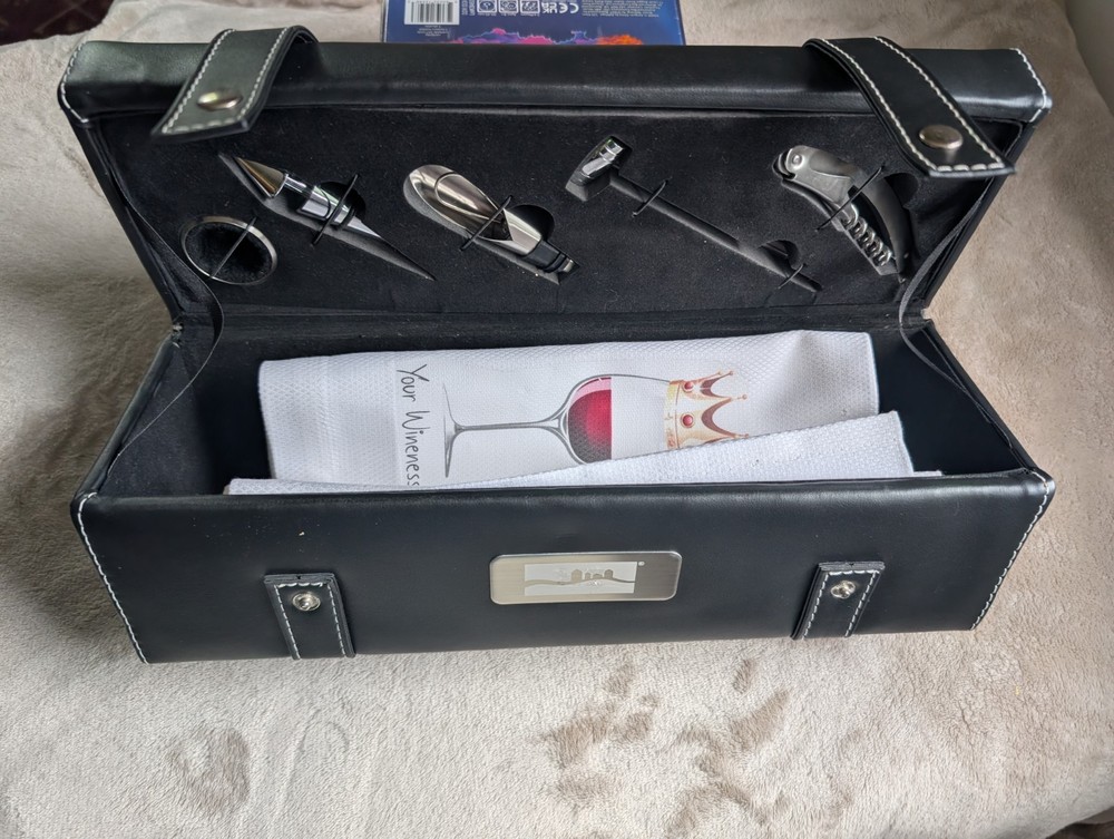 Wine Box With Accessories