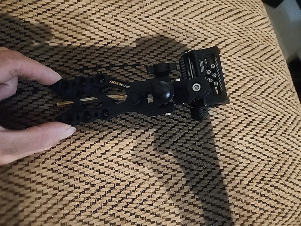 Apex Gear 5 Pin Compound Bow Sight