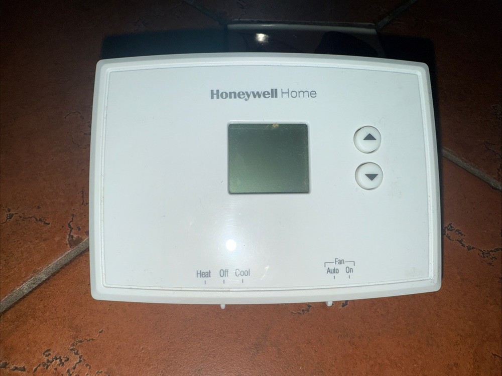 Honeywell RTH111B Heating & Cooling Digital NON-PROGRAMMABLE Thermostat Tested