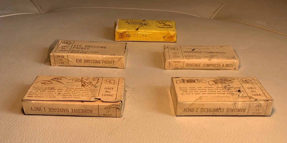 WWII MSCO Eye Dressing Packet, 2 Bandage Compress, Triangular & Adhesive Bandage