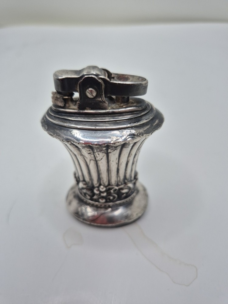 Vintage Ronson “Newport” Table Lighter Silver Plated