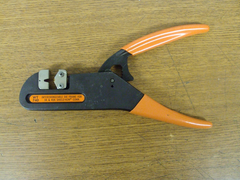 Thomas & Betts WT 740 Interchangeable Die Frame Crimper With 70093 Crimp Die