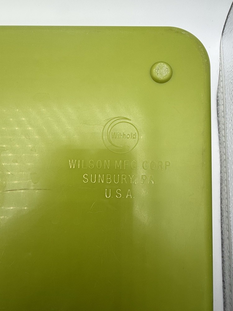 WILSON GREEN WIL-HOLD SEWING SPOOL BOX CASE THREAD BOBBIN ORGANIZER