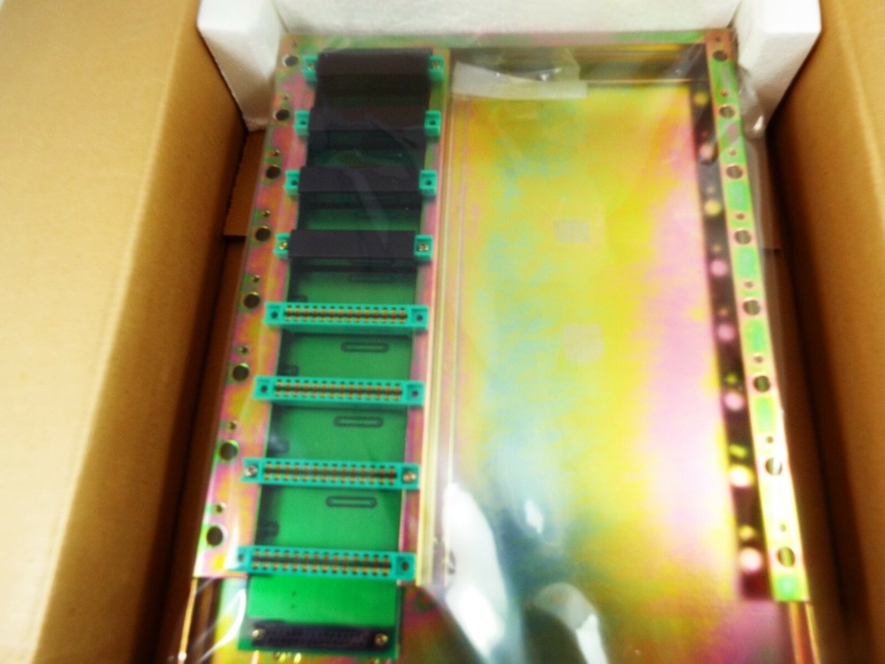 GE FANUC IC630CHS308A PROGRAMMABLE CONTROLLER 8 SLOT RACK SERIES 3