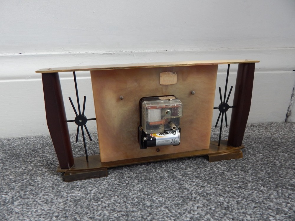 Vintage Retro Metamec Sunburst/Atomic Battery Mantle Clock - Working