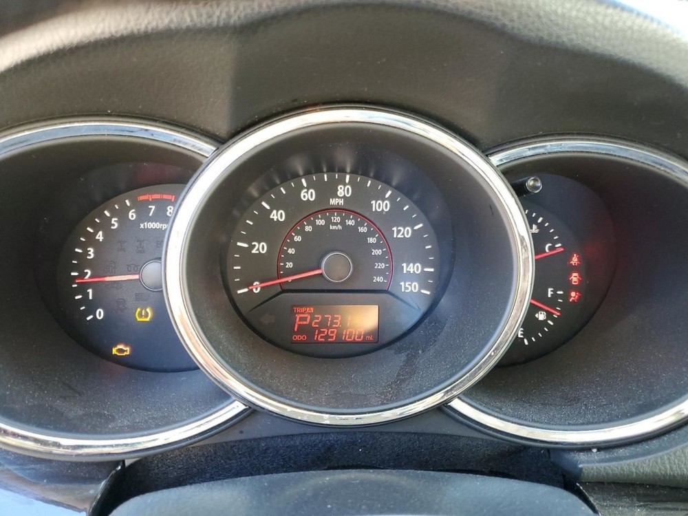 SORENTO 2011 Glove Box 4900166