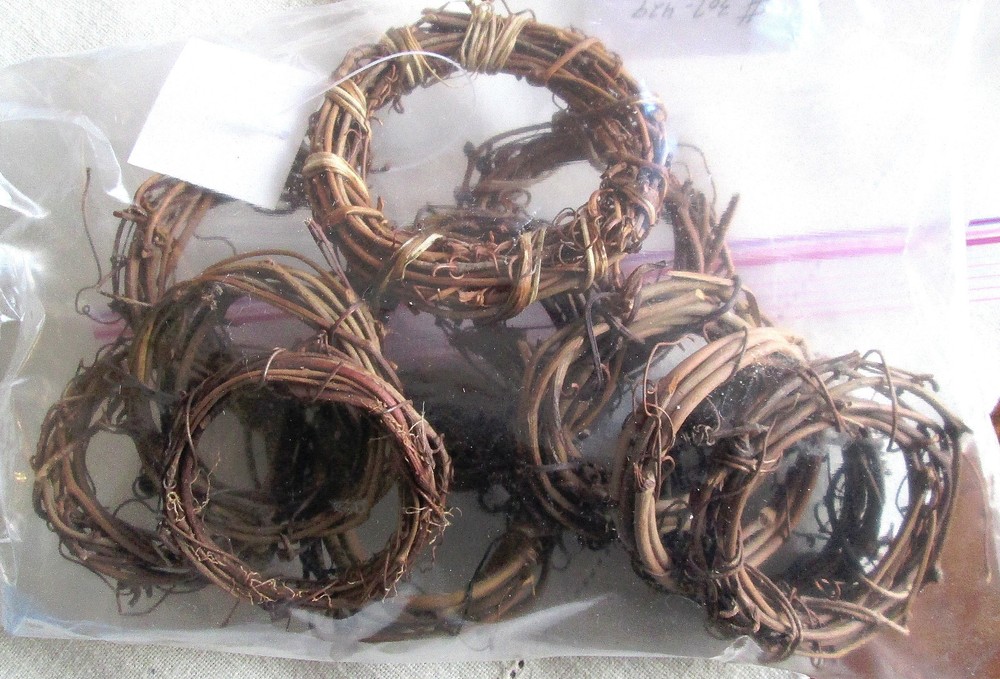 WANG'S 3" VINE WREATH (12) TWELVE IN PACKAGE