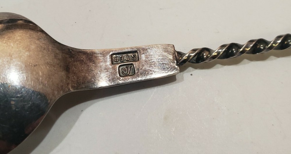 Vintage J 830 Silver Twisted Handle Leaf Spoon