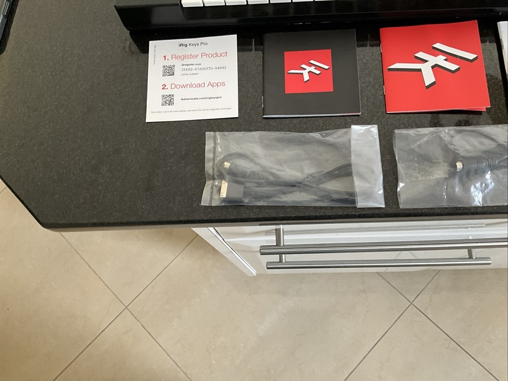 iRig Keys Pro Universal Keyboard Controller, iPhone/ipad Touch/ipad/mac/pc NIB