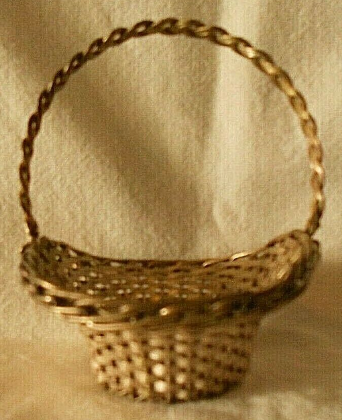 SILVER HAND WOVEN MINIATURE BASKET / TRINKET HOLDER
