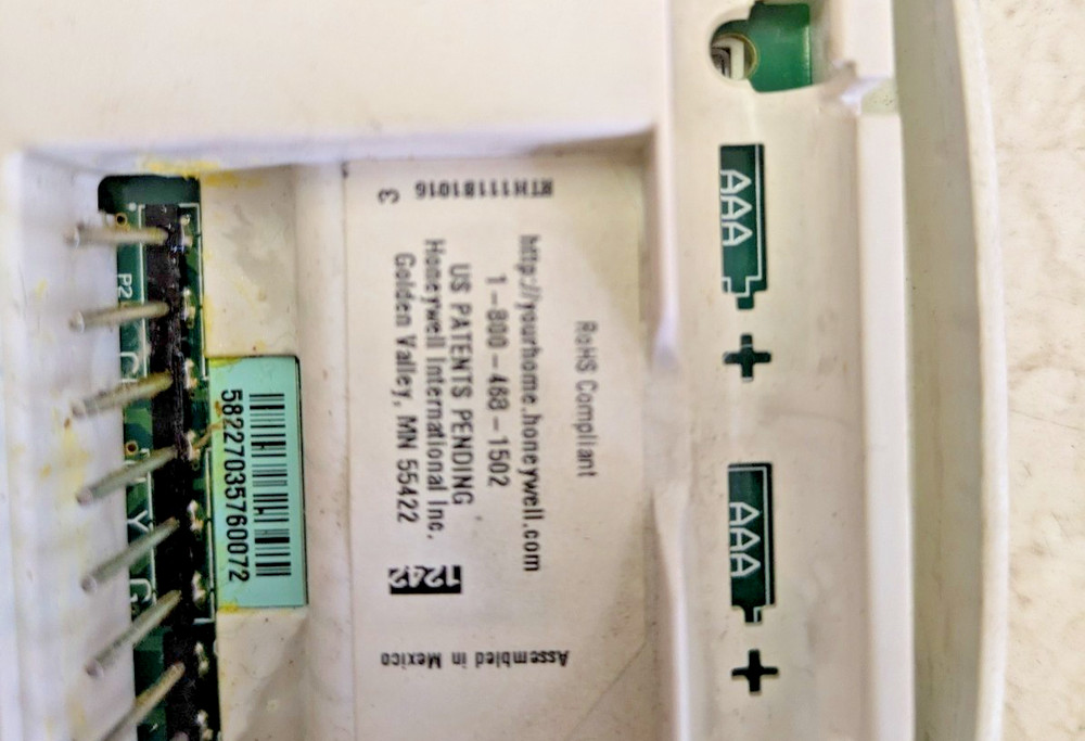 HONEYWELL RTH111B102 & RTH221B Programmable & Non-Programmable - USED