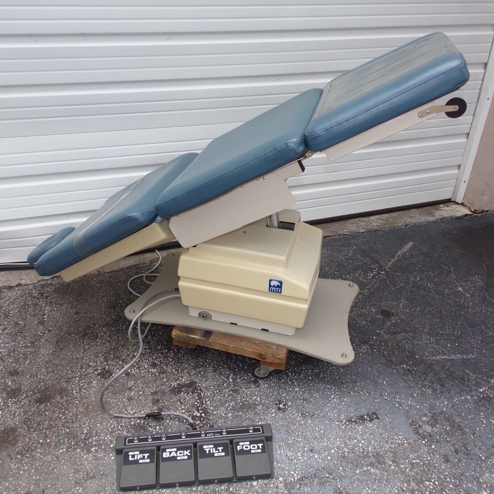 MTI ELECTRIC MEDICALGYNECOLOGICAL EXAMINATION TABLE- PROGRAMMABLE