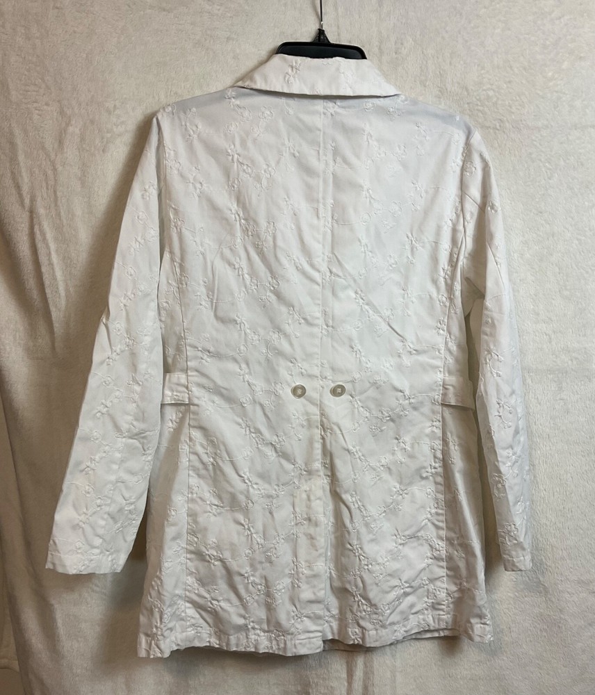 Barco Uniforms Womens Size Medium White Button-up Lab/Spa Technician Coat Floral