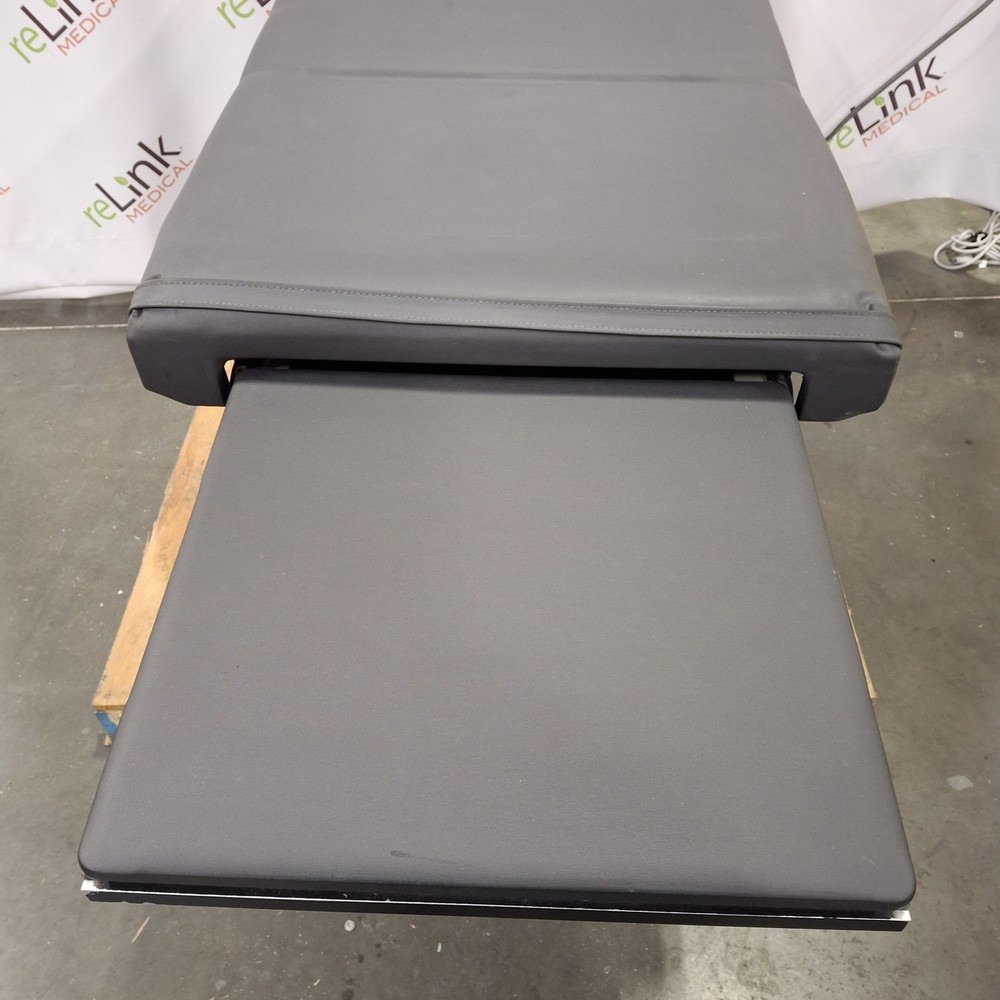 Ritter 104 Exam Table