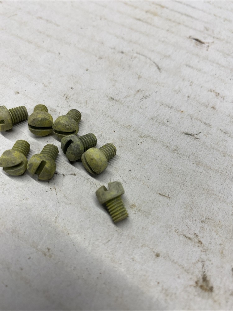 OMC Eight Screws 304572 BB-525