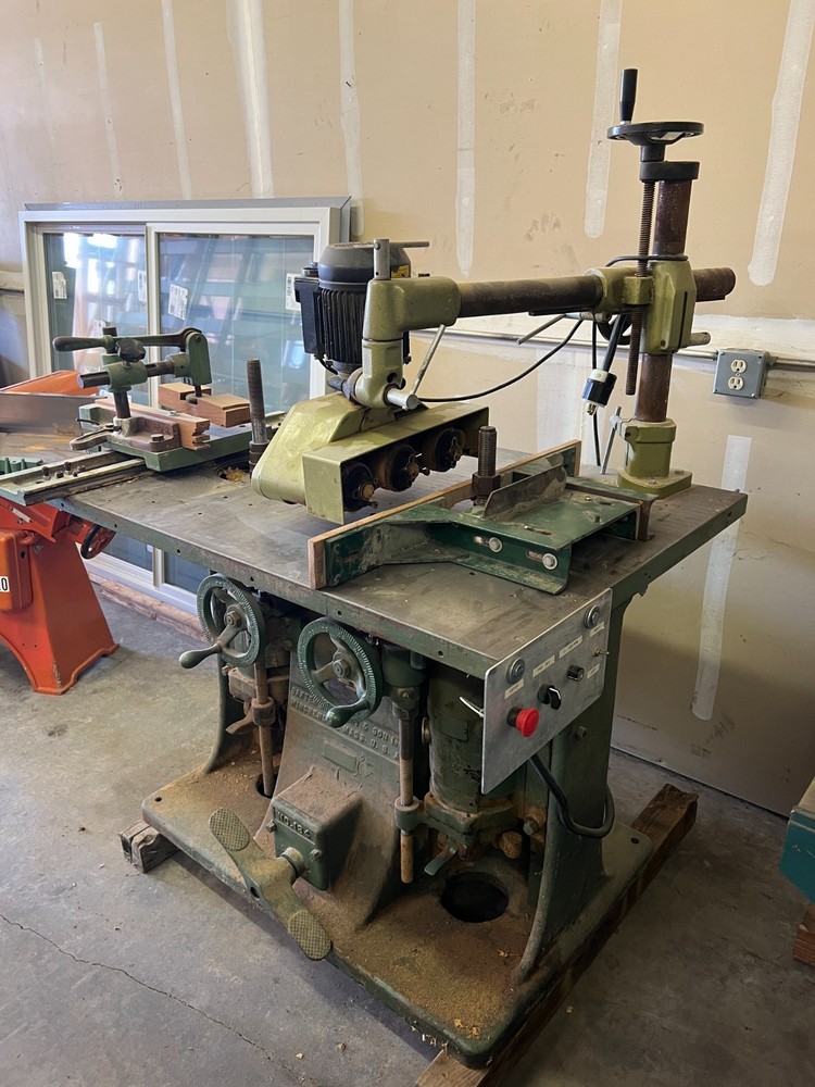 BAXTER D WHITNEY 134 DOUBLE SPINDLE SHAPER