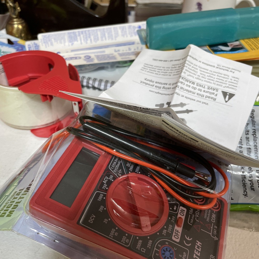 Cen-Tech 7 Function Digital Multimeter 69096 LCD Readout NWT FAST SHIPPING