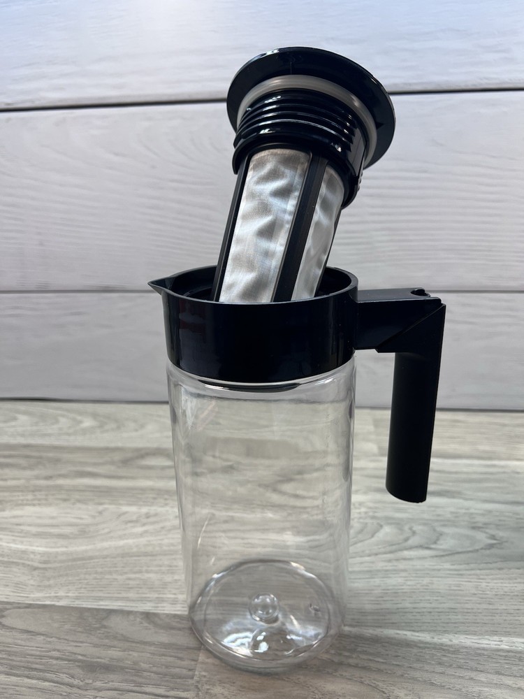 Cold Brew Coffee Ice Tea Maker 1.3qt Plastic Pitcher Mesh Filter Infuser
