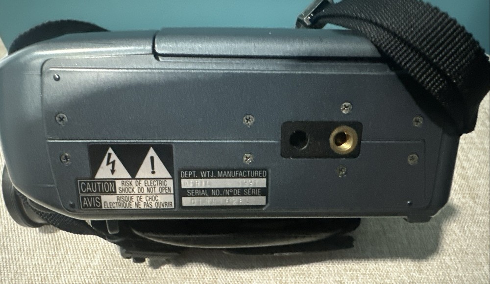 Panasonic PV-19D Palmcorder with Case Untested No battery