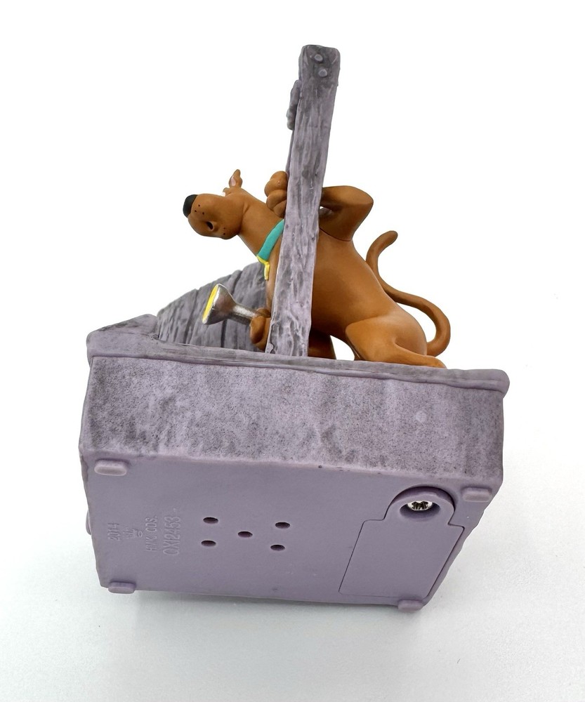 Hallmark 2014 Scooby Gets Spooked Keepsake Ornament Light & Sound Magic IOB
