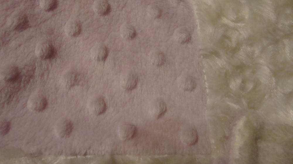 BLANKETS & BEYOND- White Purple Blanket Patchwork 32x32" Fluffy Soft Warm 287