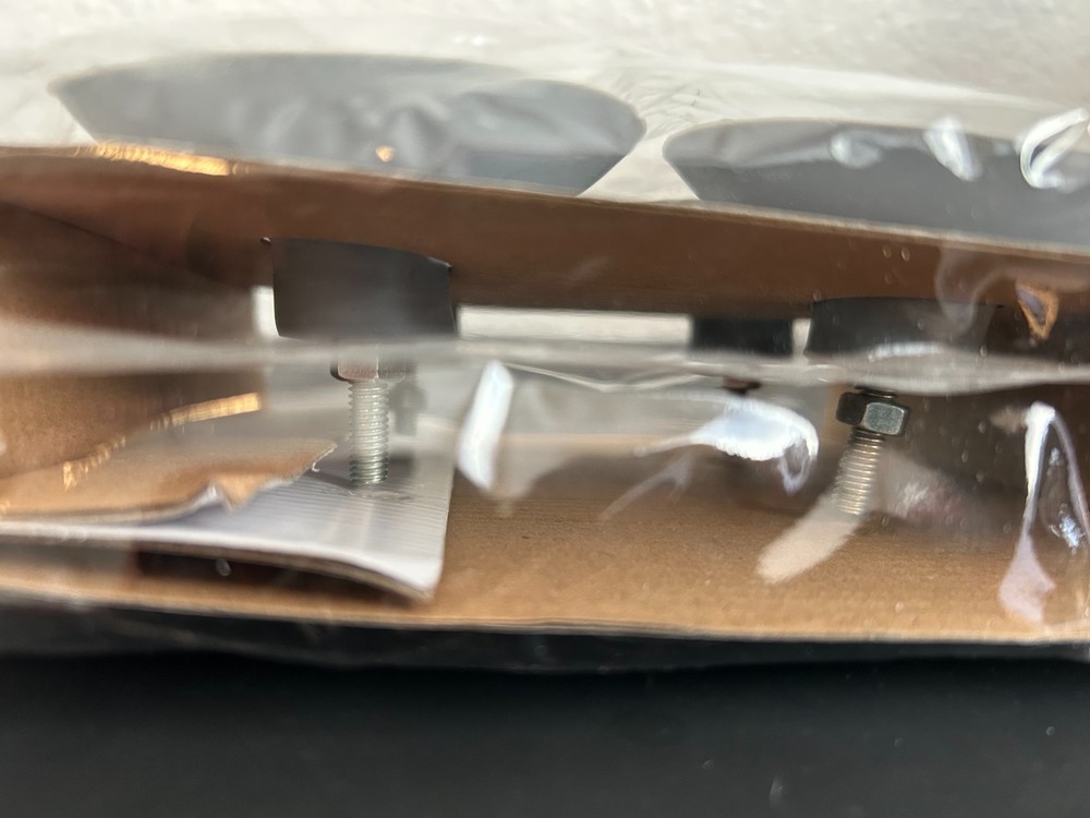 Universal Suction Cup Feet (4) Grey New!