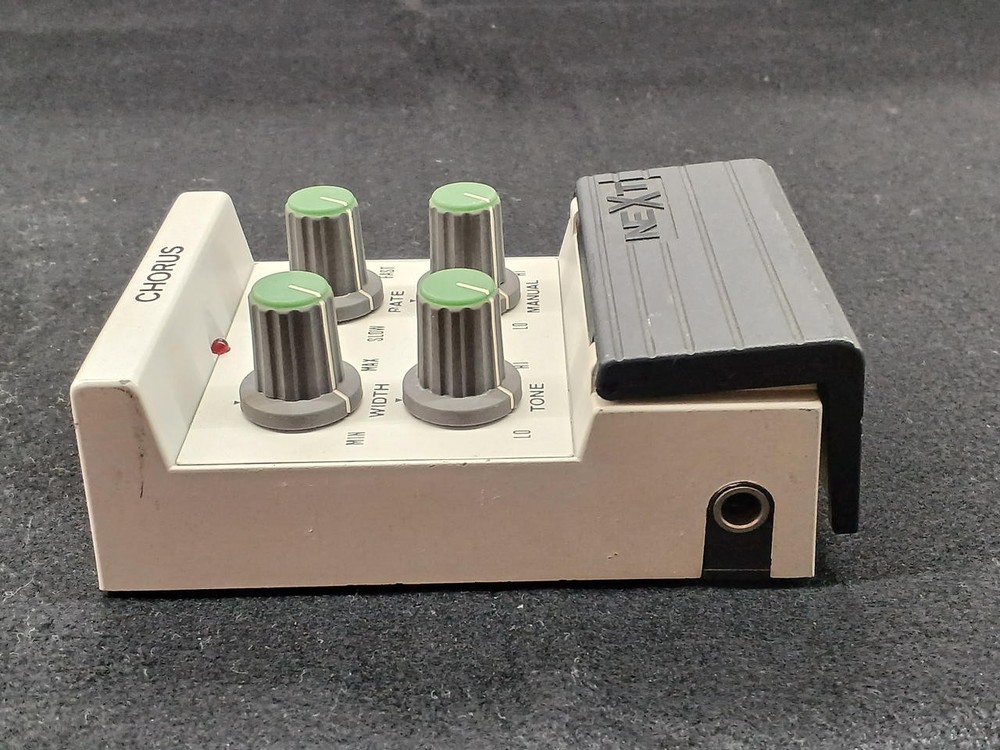 NEXT CHORUS Guitar Effect Pedal Used